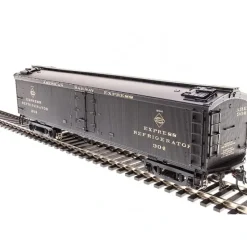 Best Broadway Limited 1824 HO American Railway Express 53'6" Wood Express Reefer #304 - Your Source for Gaming Essentials