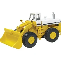Clearance First Gear 800311 1:87 Scale IH 560 Wheel Loader - Your Source for Gaming Essentials Trains