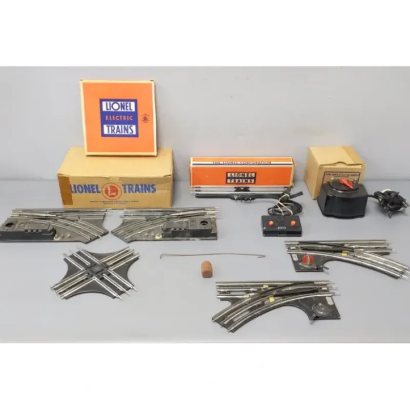 Lionel Vintage O Track, Switches, & Transformer: 1122, 1021, UCS, 1043, 1024 [6] - Your Source for Gaming Essentials Trains