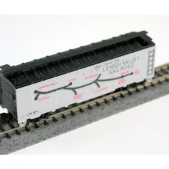 Model Power 490-83393 Lehigh Valley (Route Map) 40' Refrigerator Car #9374 - Your Source for Gaming Essentials* New