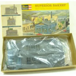 Revell T-9037 HO Superior Bakery Building Kit - Your Source for Gaming Essentials* Hot