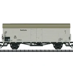 Trix 24036 HO Type Tnfhs 38 Reefer with DCC/Analog Red Rear Marker Light - Your Source for Gaming Essentials* Clearance