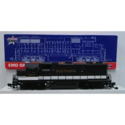 USA Trains 22221 G Southern Railway GP38-2 Powered Diesel Locomotive #5117 - Your Source for Gaming Essentials* Discount