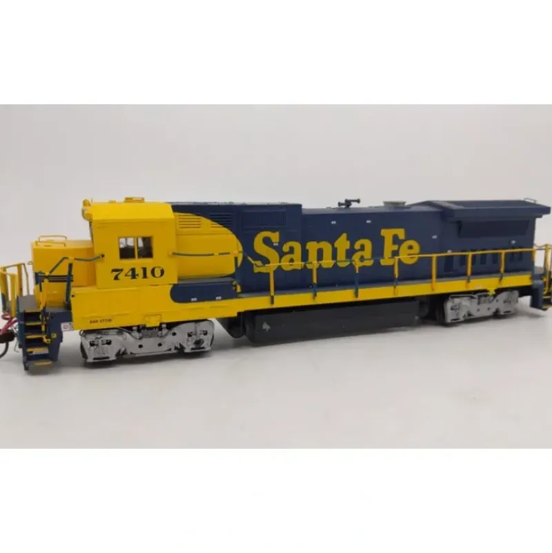 Walthers 931-175 HO Scale Santa Fe GE Dash 8-40B Diesel Locomotive #7410 VG - Your Source for Gaming Essentials Best Sale